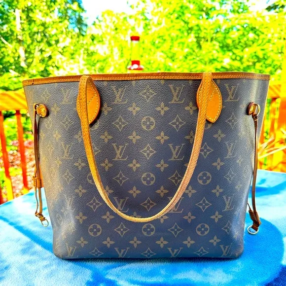LOUIS VUITTON Neverful MM 🔥🔥 - Picture 2 of 16